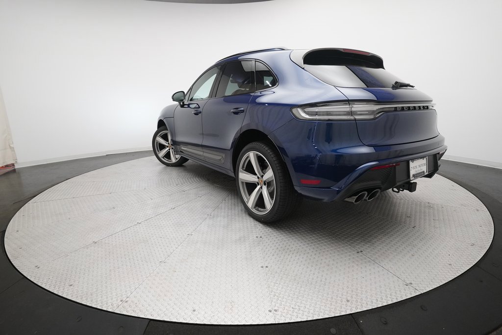 Used 2025 Porsche Macan Turbo image 34