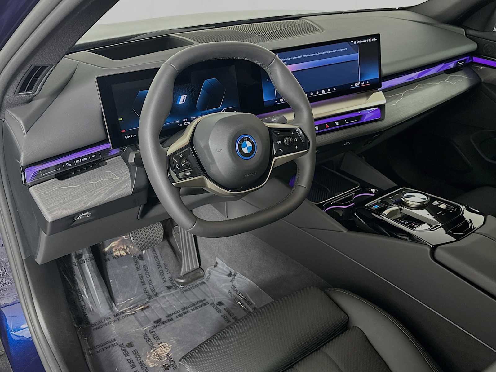 Used 2025 BMW i5 eDrive40i w/ Premium Package image 9