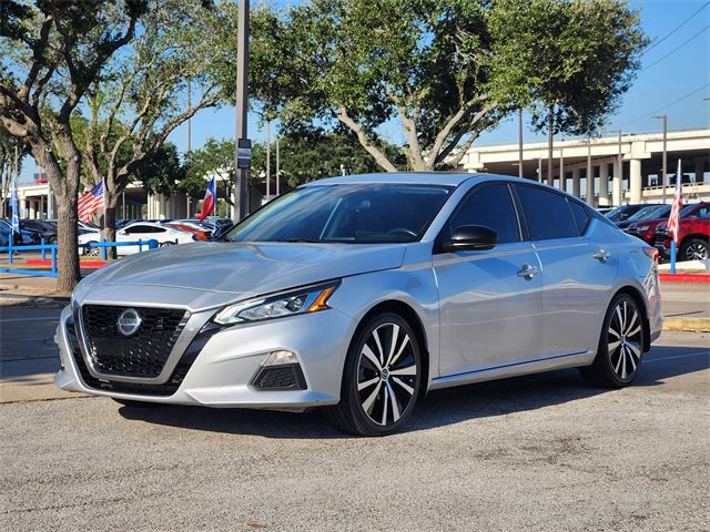 Used 2020 Nissan Altima 2.5 SR w/ Premium Package