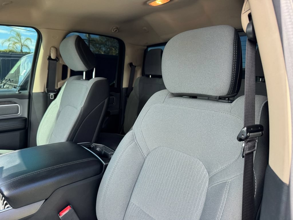 Used 2020 RAM 1500 Big Horn RWD image 24