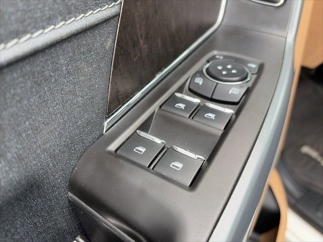 Used 2023 Ford F150 Lariat w/ Equipment Group 502A High image 11