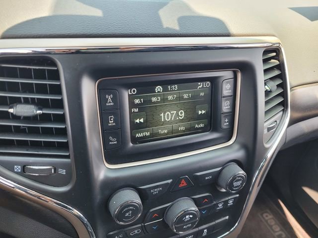 Used 2016 Jeep Grand Cherokee Laredo image 12