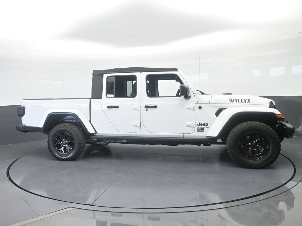 Used 2021 Jeep Gladiator Sport AWD/4WD image 3
