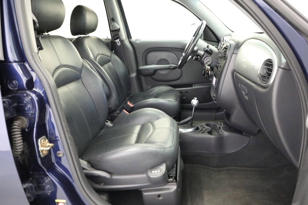Used 2005 Chrysler PT Cruiser GT w/ Chrome Accents Group image 8