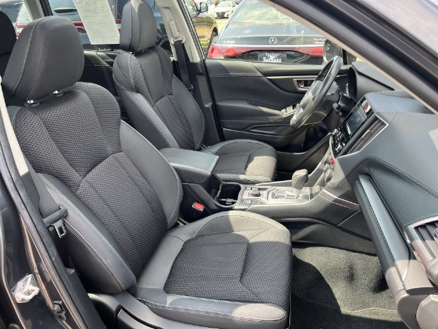 Used 2023 Subaru Forester Premium AWD/4WD image 28