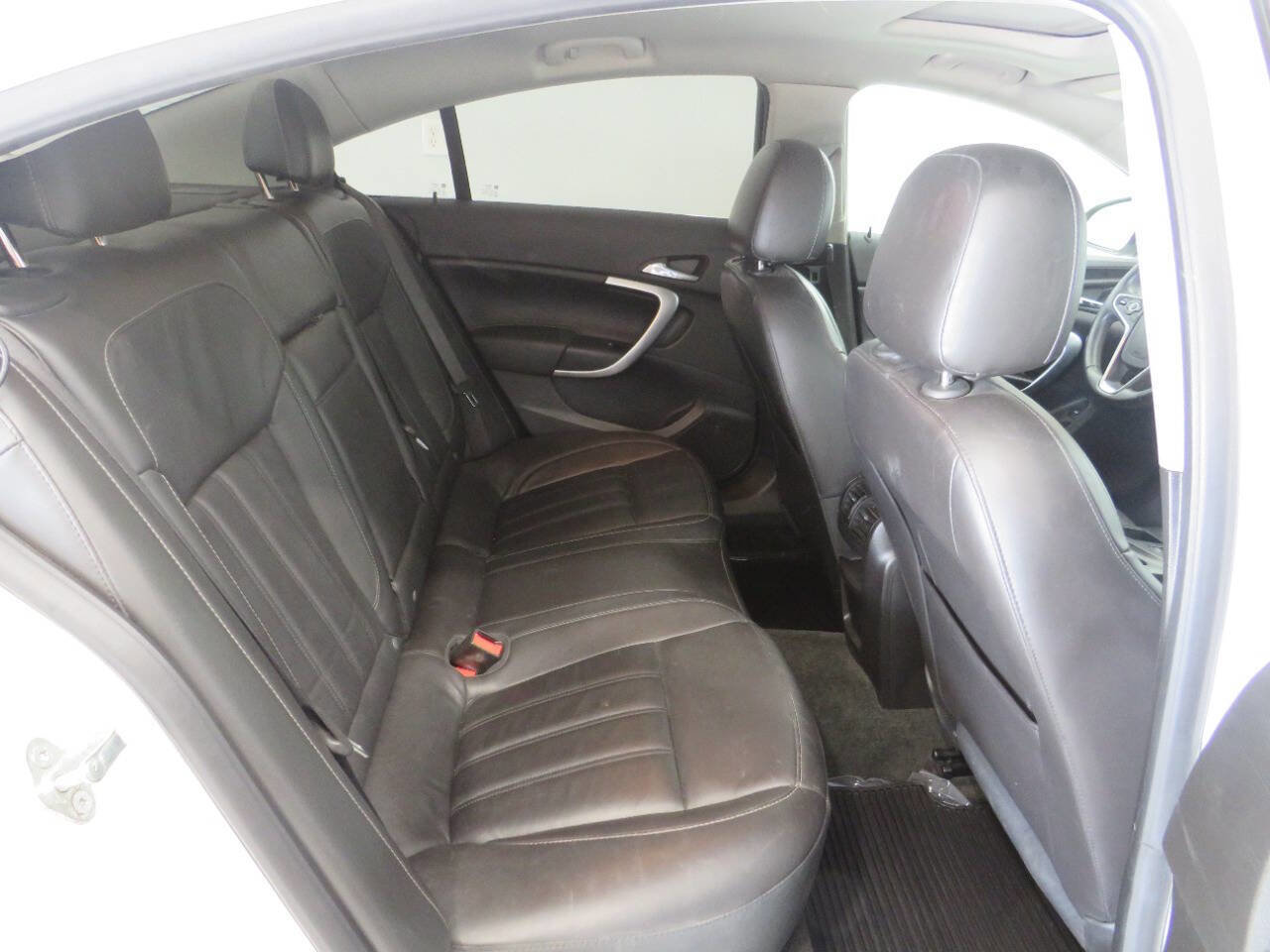 Used 2014 Buick Regal image 12