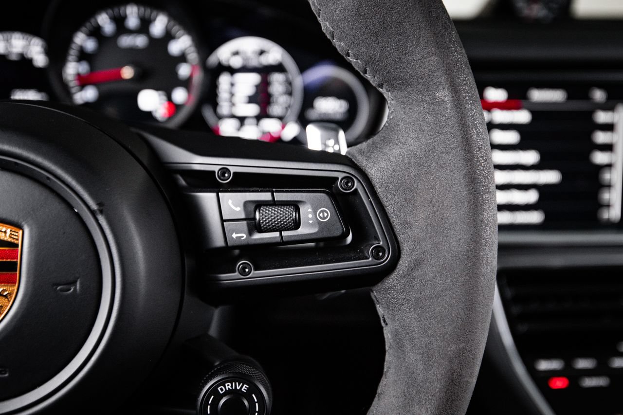 Certified 2023 Porsche Panamera GTS AWD/4WD image 16