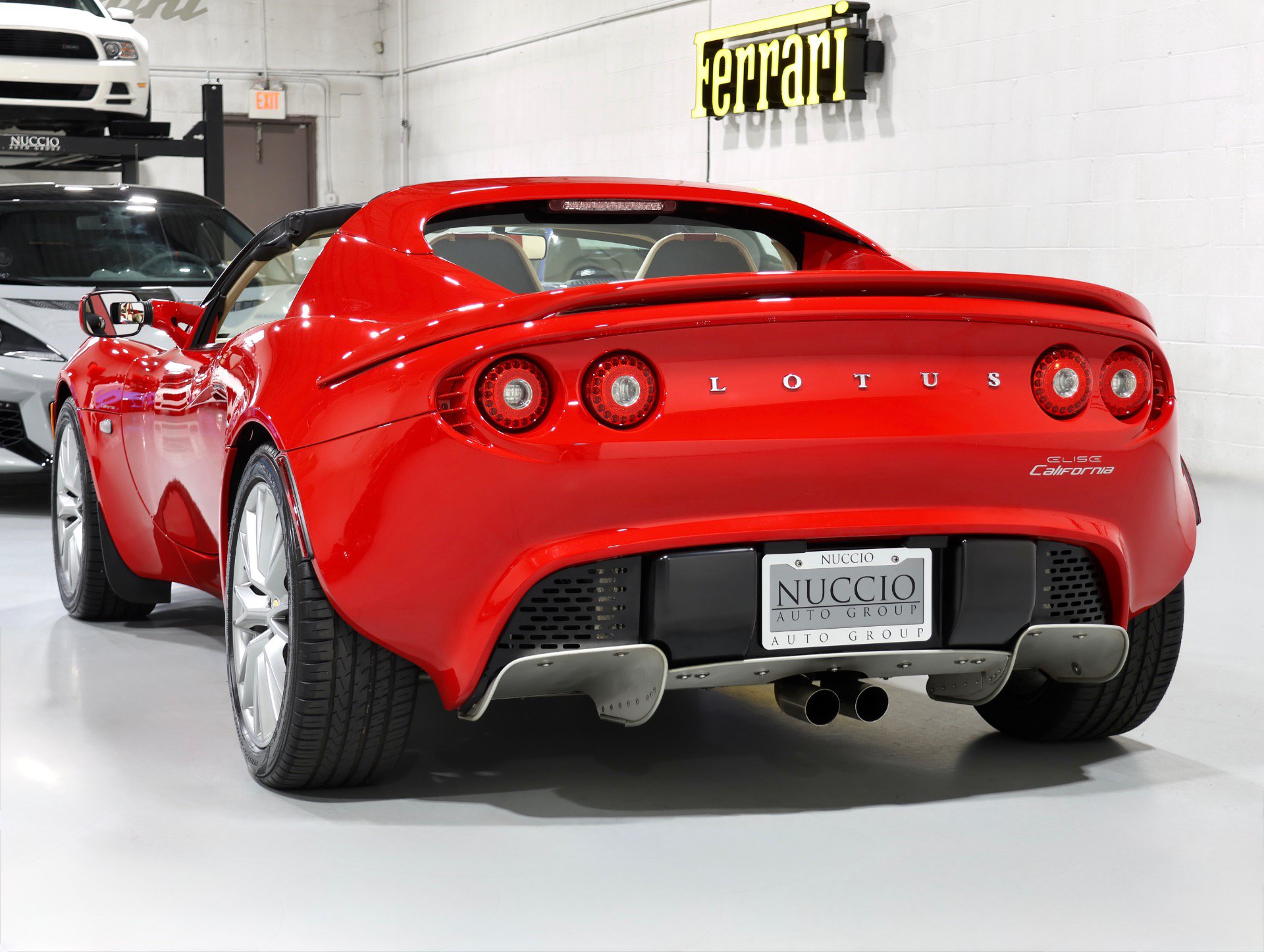 Used 2008 Lotus Elise RWD image 46