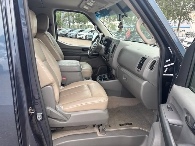 Used 2014 Nissan NV 3500 SL w/ Technology Package RWD image 8