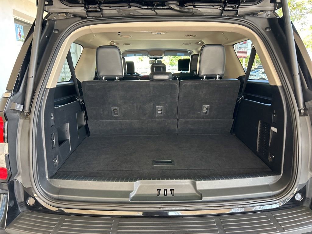 Used 2024 Ford Expedition Max XLT image 37