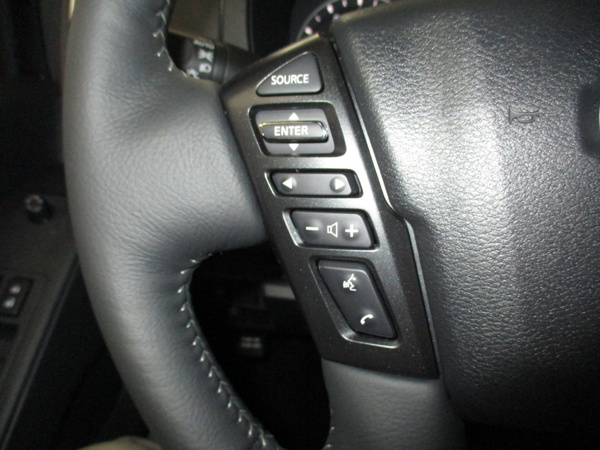 New 2026 Nissan Frontier SV w/ SV Convenience Package AWD/4WD image 19