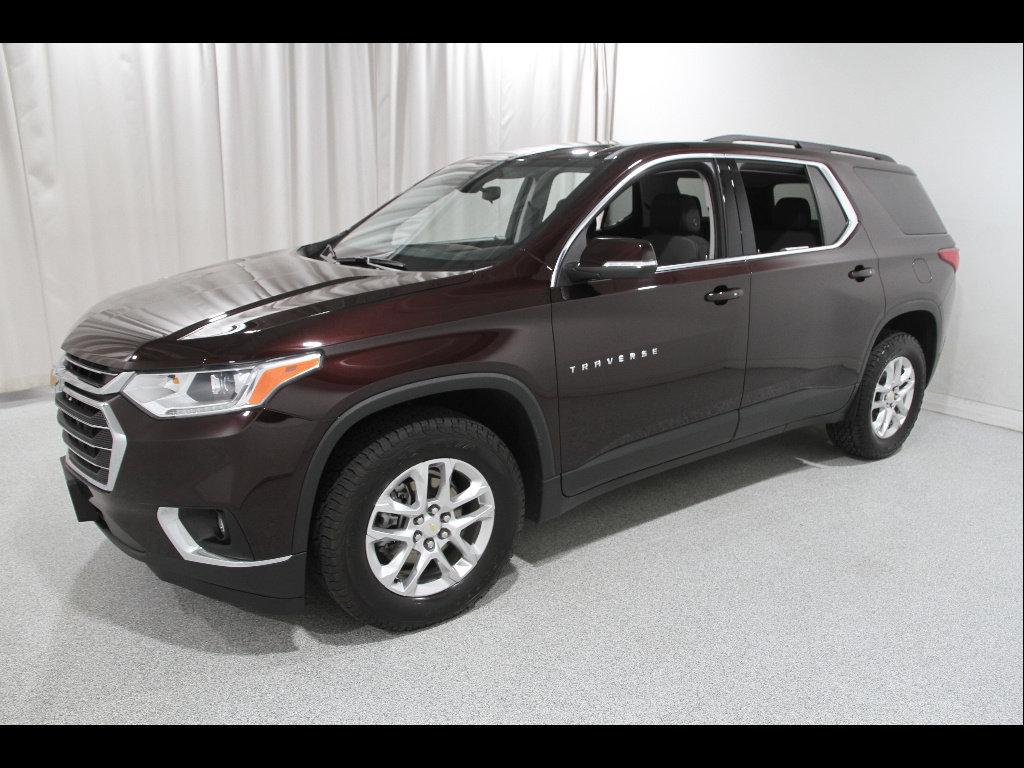 Used 2021 Chevrolet Traverse LT image 3
