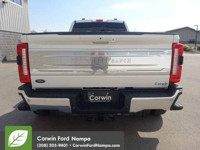 New 2026 Ford F350 4x4 Crew Cab DRW Super Duty image 4