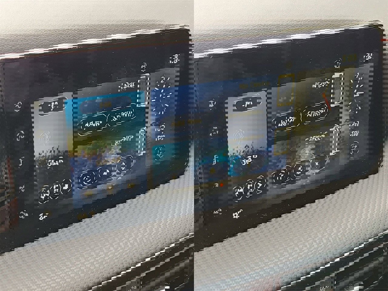 Used 2025 Nissan Kicks SR image 24