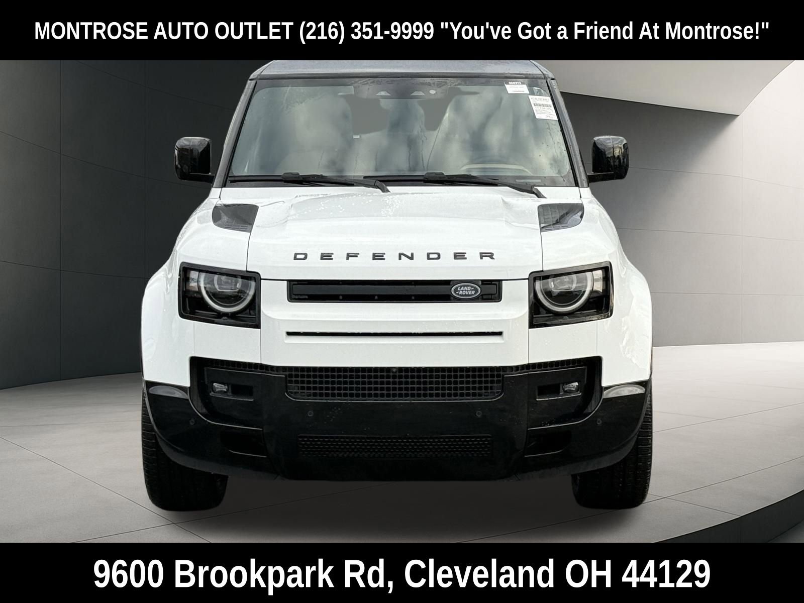 New 2026 Land Rover Defender 130 X-Dynamic SE image 8