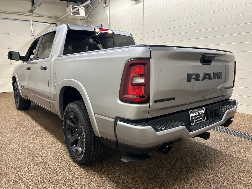 Used 2025 RAM 1500 Big Horn AWD/4WD image 4