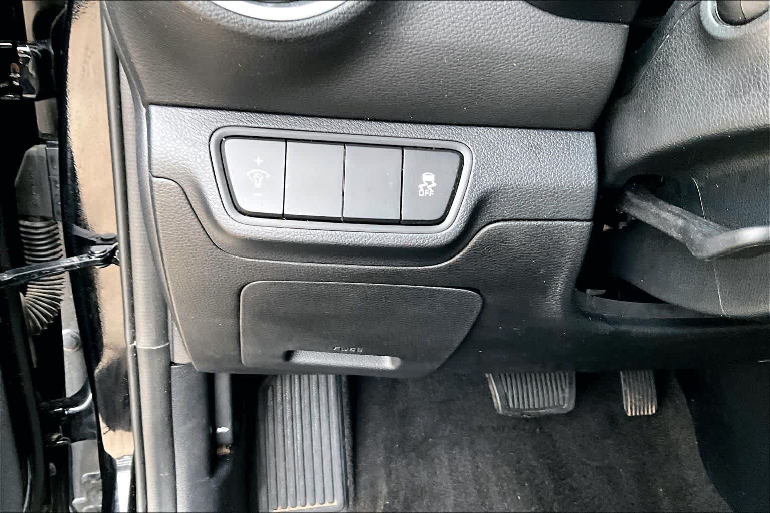 Used 2024 Kia Forte LXS FWD image 31