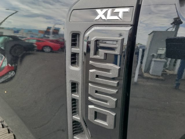 New 2026 Ford F250 XLT w/ XLT Premium Package AWD/4WD image 14