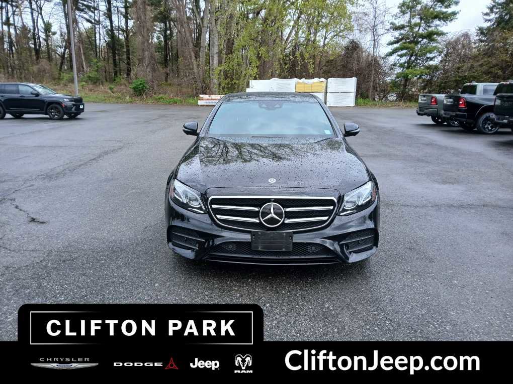 Used 2020 Mercedes-Benz E 350 4MATIC Sedan image 2