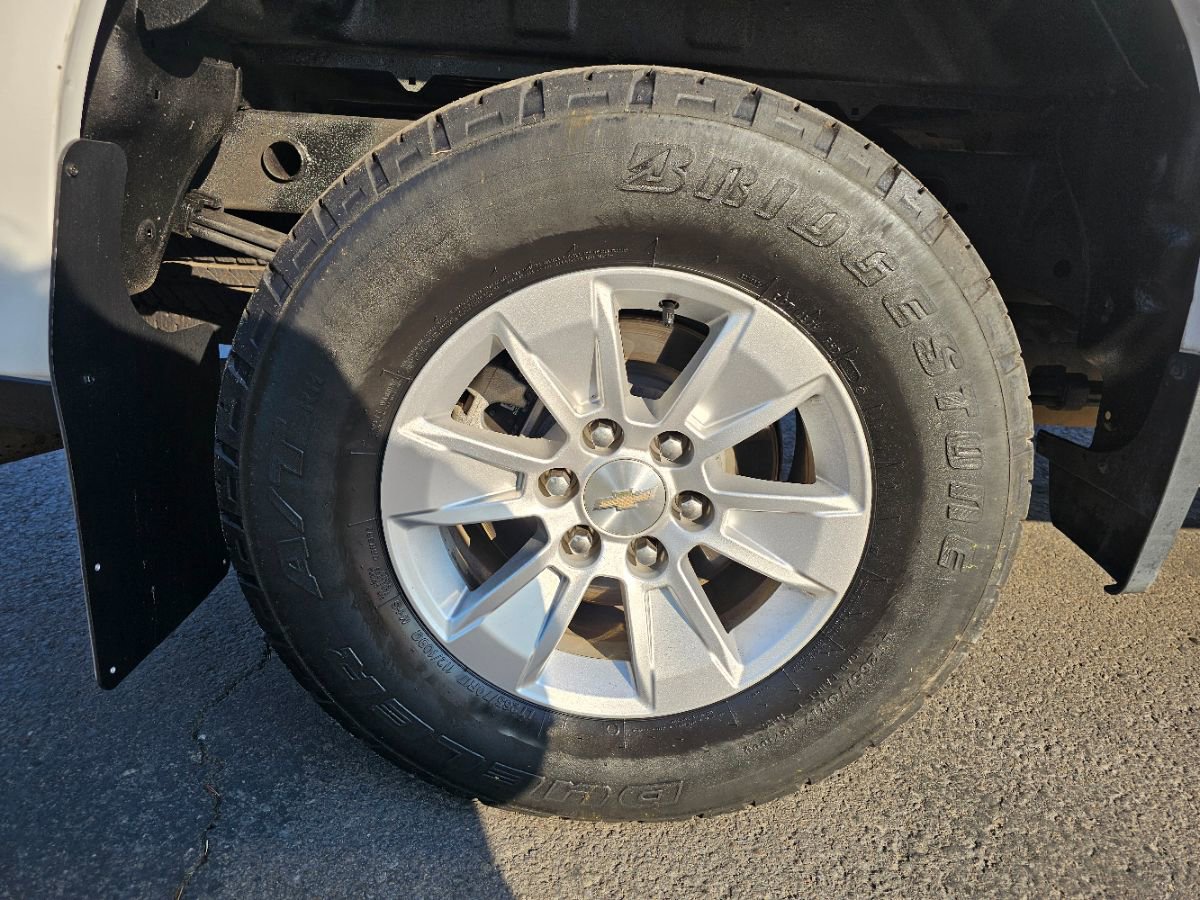 Used 2020 Chevrolet Silverado 1500 LT w/ Remote Start Package image 16