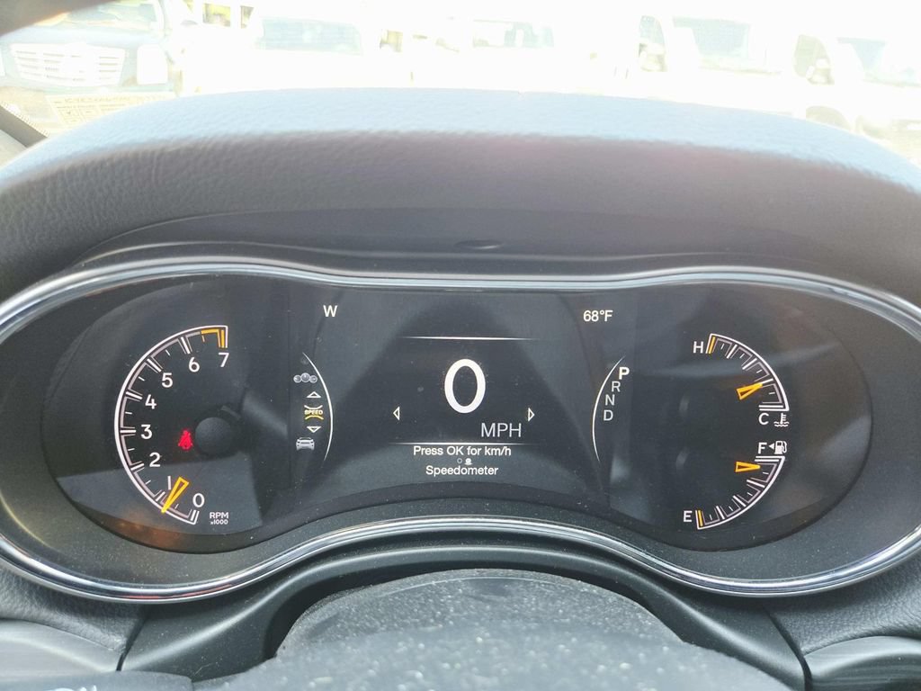 Certified 2021 Jeep Grand Cherokee Laredo X AWD/4WD image 21