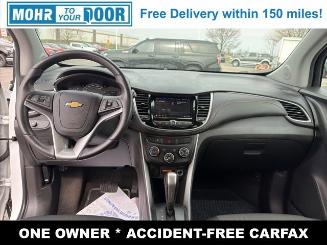 Used 2022 Chevrolet Trax LT w/ LT Convenience Package image 34