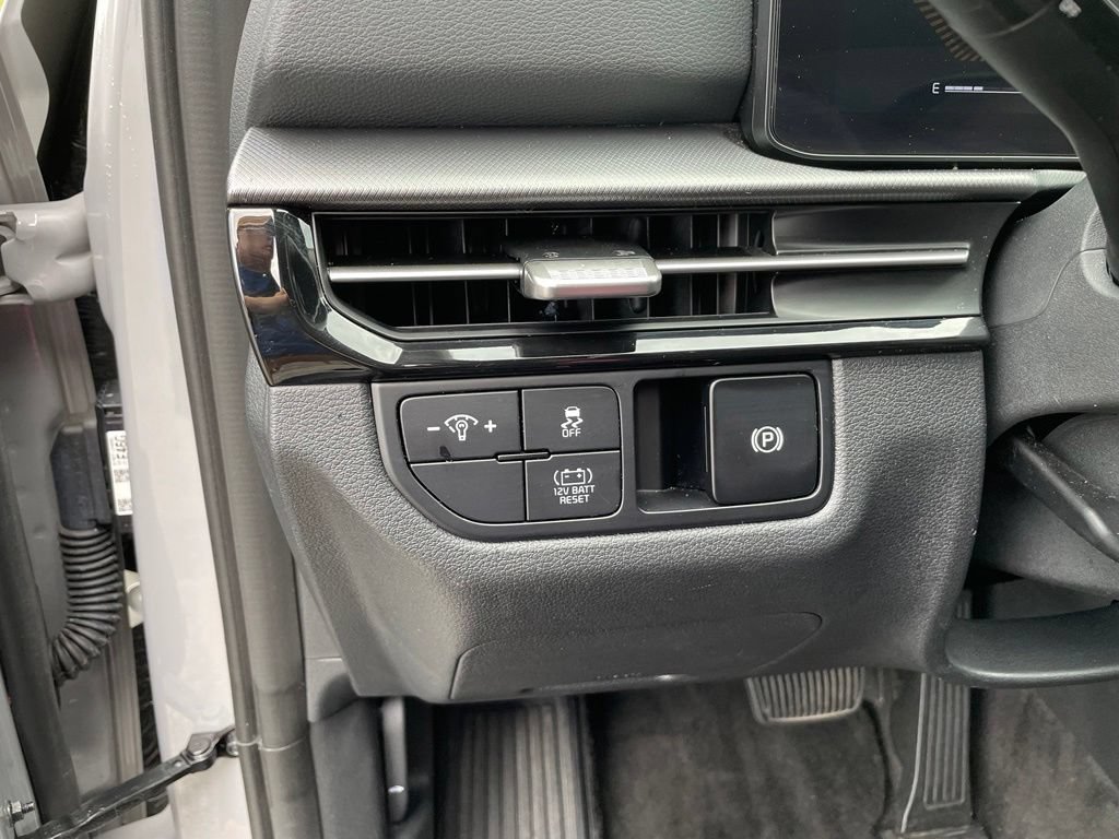 Certified 2026 Kia Sportage S AWD/4WD image 13