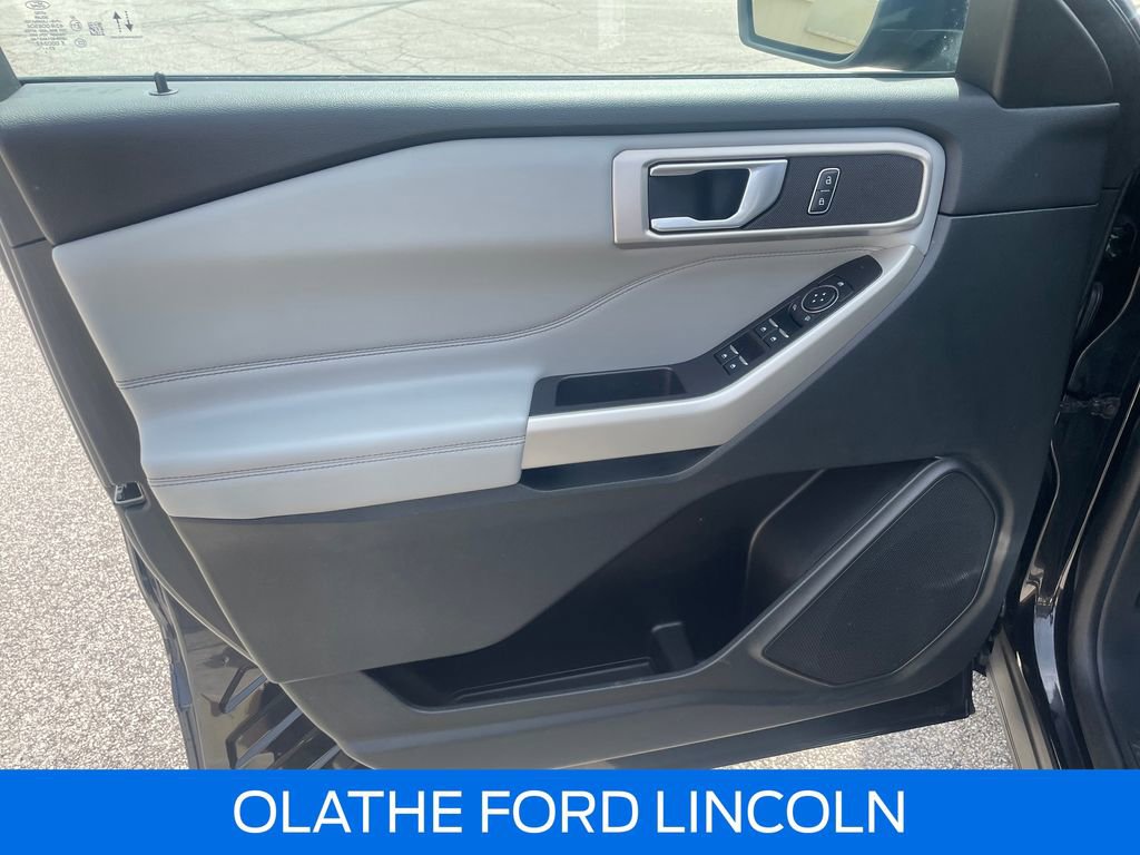 Used 2023 Ford Explorer XLT w/ Equipment Group 202A image 20