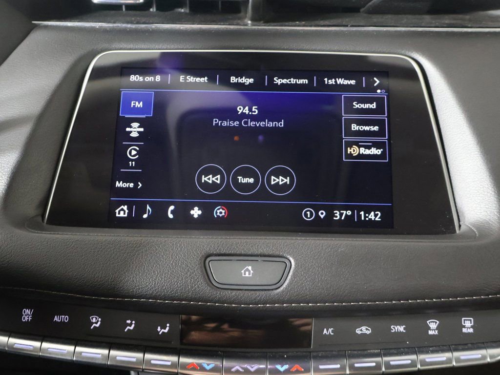 Used 2023 Cadillac XT4 Luxury image 39