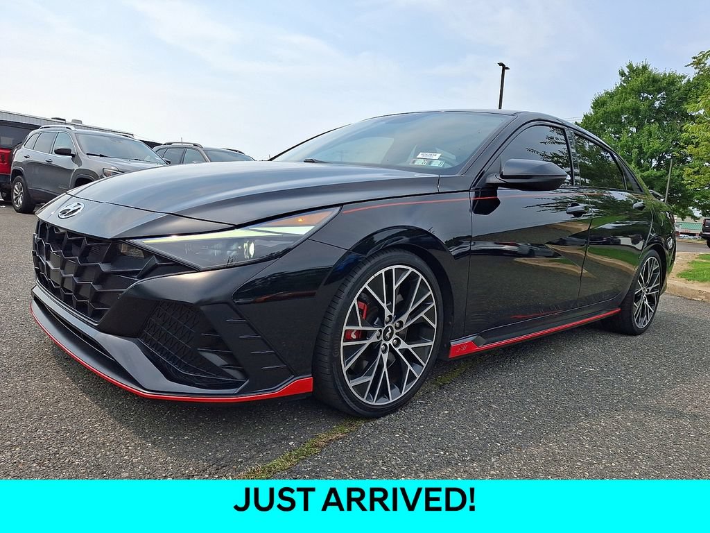 Used 2022 Hyundai Elantra N FWD image 3