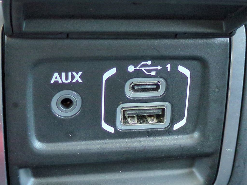 Used 2021 Jeep Gladiator Overland image 22