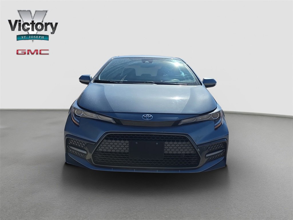 Used 2022 Toyota Corolla SE image 2