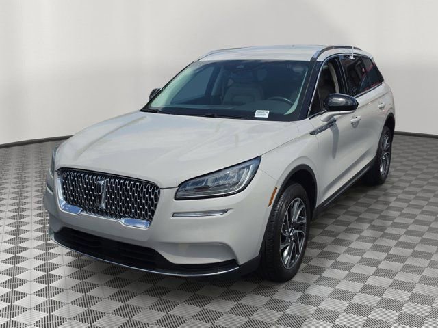 Used 2021 Lincoln Corsair FWD image 3