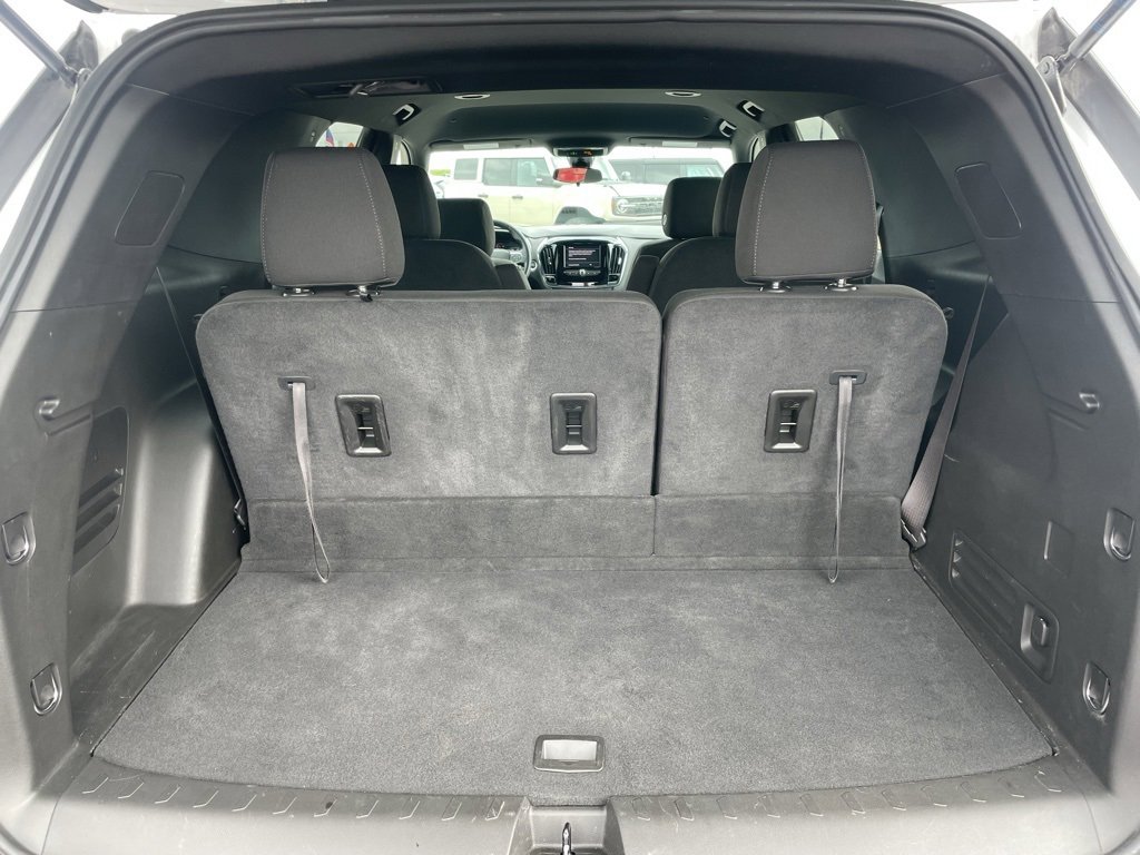 Used 2023 Chevrolet Traverse LT image 29