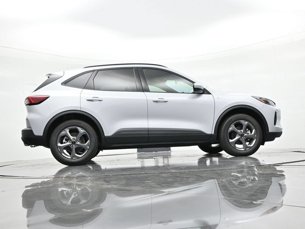 New 2026 Ford Escape ST-Line Select w/ Class II Trailer Tow Package AWD/4WD image 22