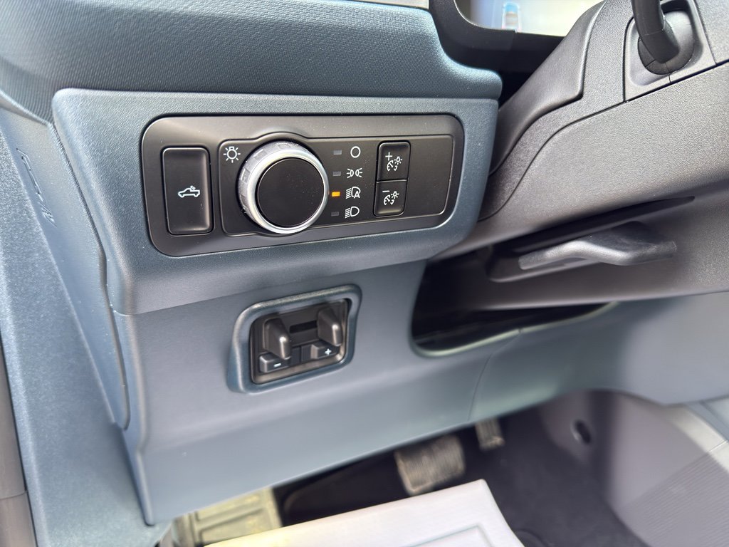 New 2025 Ford Maverick XLT w/ XLT Luxury Package image 16