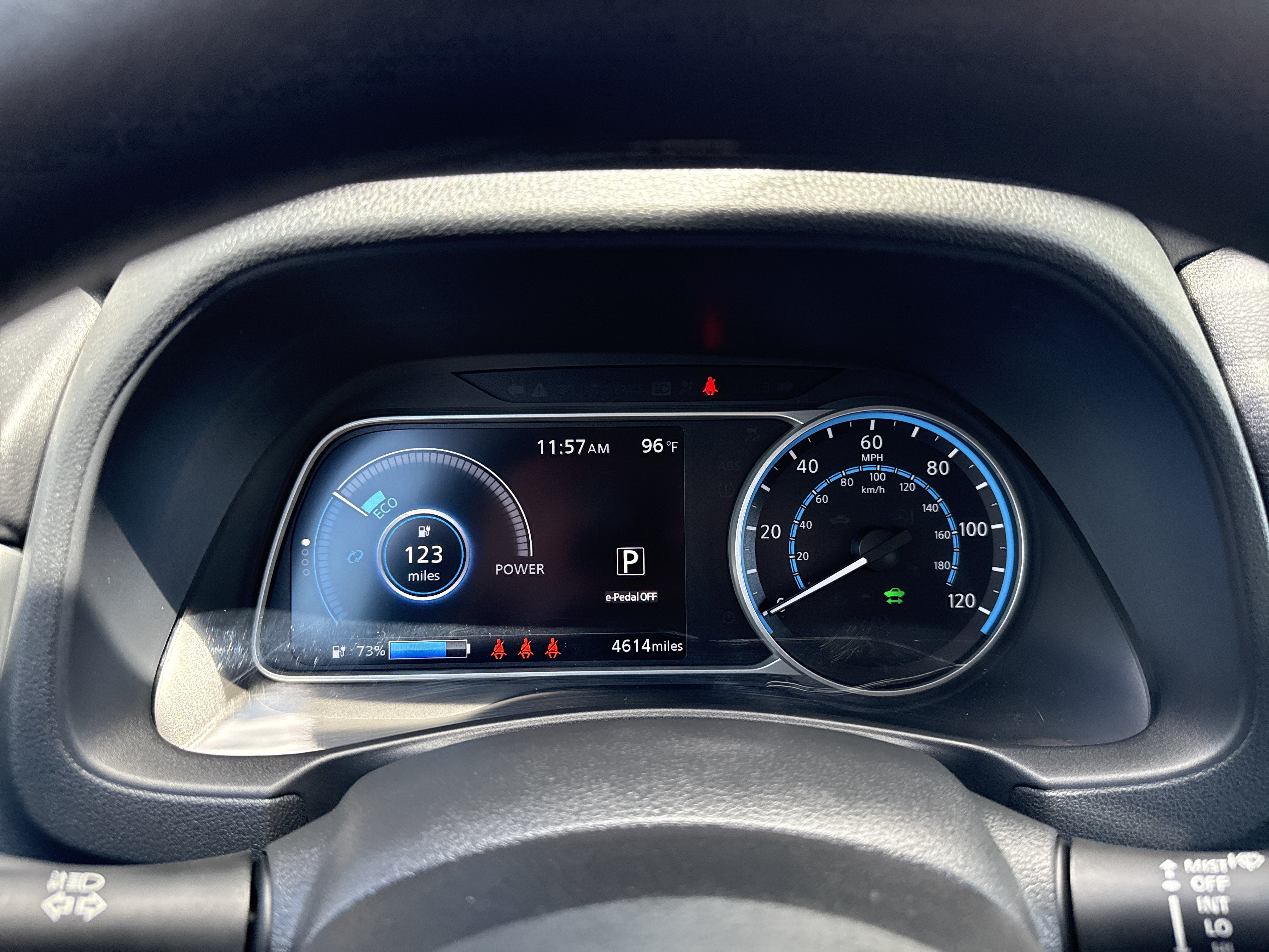 Certified 2025 Nissan Leaf S FWD image 3