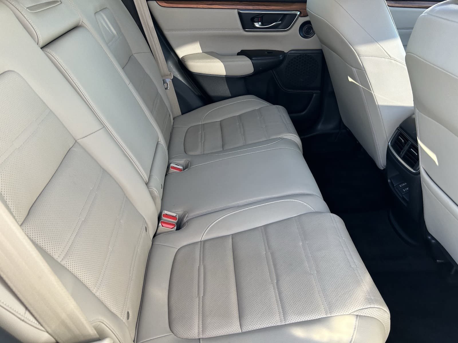 Used 2019 Honda CR-V Touring image 17