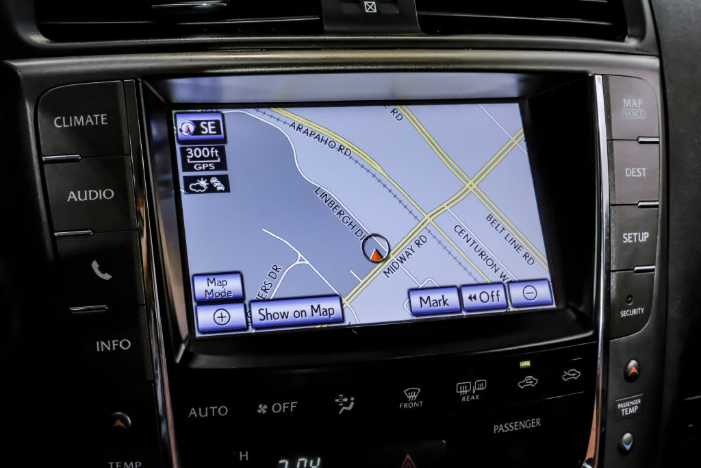 Used 2013 Lexus IS 250C w/ Luxury Pkg RWD image 32
