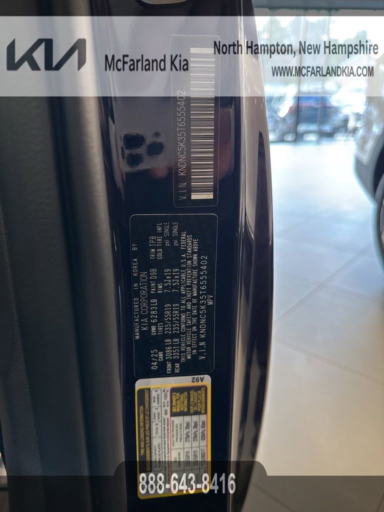 Used 2026 Kia Carnival EX image 22