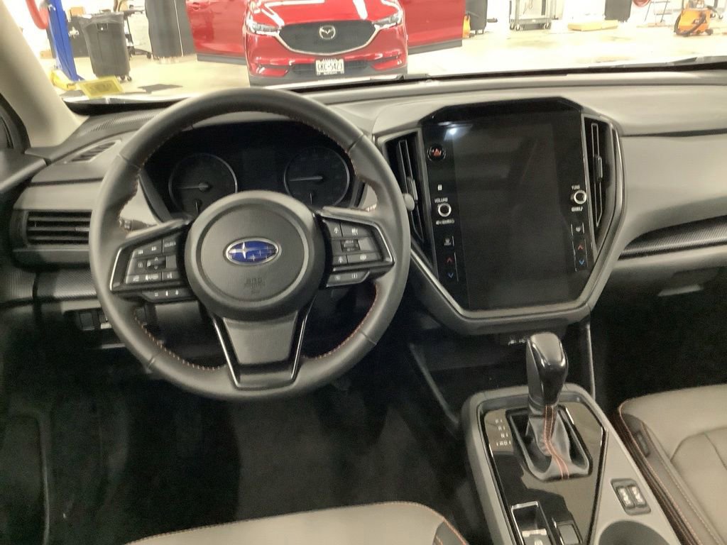 Used 2025 Subaru Crosstrek 2.5i Limited AWD/4WD image 6