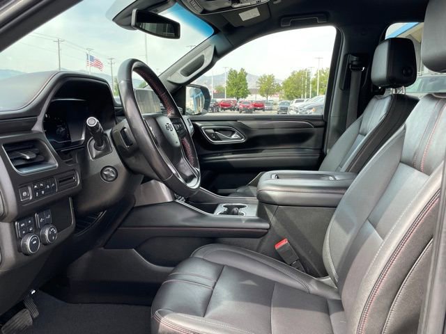 Used 2022 Chevrolet Suburban RST w/ Luxury Package image 15