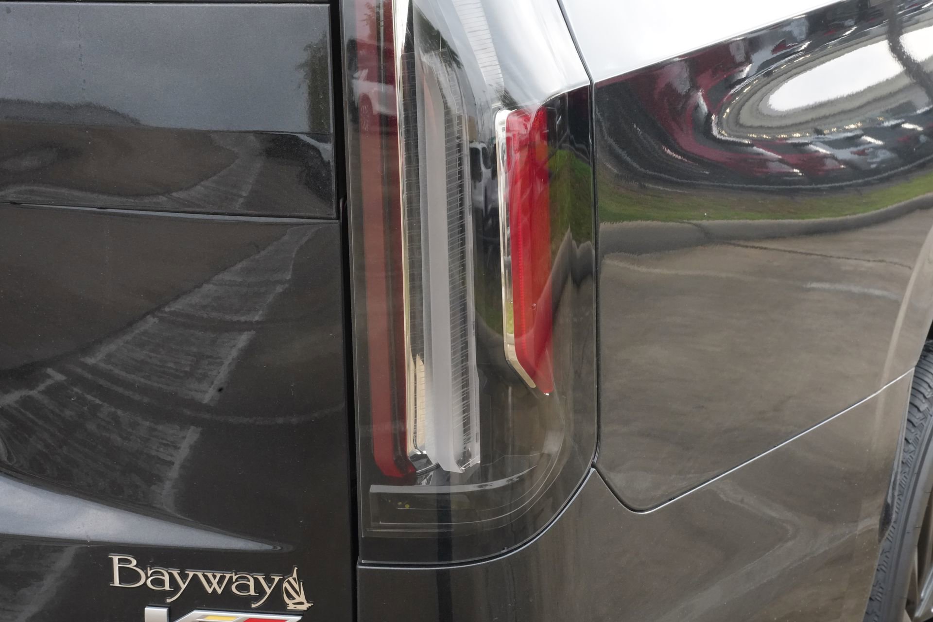 Certified 2024 Cadillac Escalade ESV V w/ Heavy-Duty Trailer Package image 23