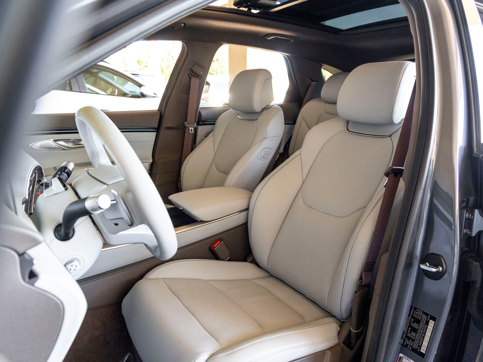 Used 2026 Genesis GV70 2.5T Advanced image 12