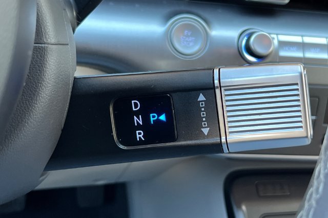 Certified 2024 Hyundai Kona SEL FWD image 27