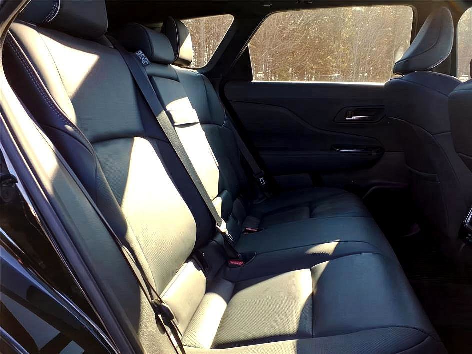 Used 2025 Toyota Crown Signia w/ Advanced Technology Package image 13