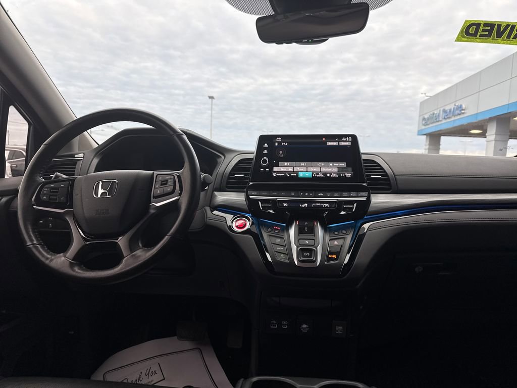 Used 2025 Honda Odyssey Elite image 15