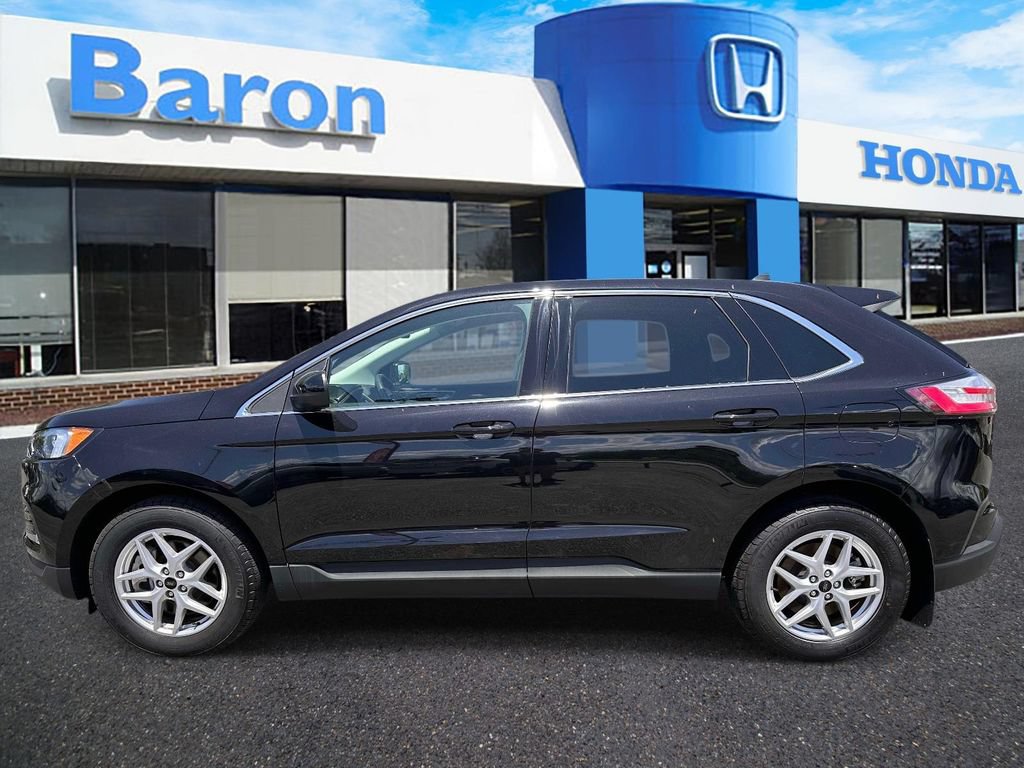 Used 2023 Ford Edge SEL w/ Convenience Package AWD/4WD image 3