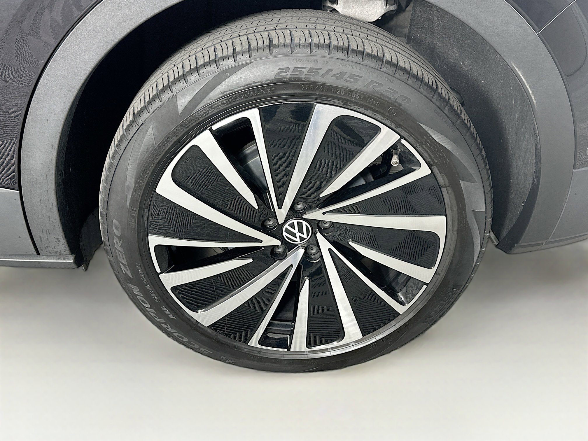 Used 2023 Volkswagen ID.4 Pro S Plus image 11