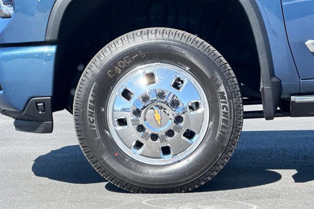 New 2026 Chevrolet Silverado 3500 High Country w/ Technology Package image 34